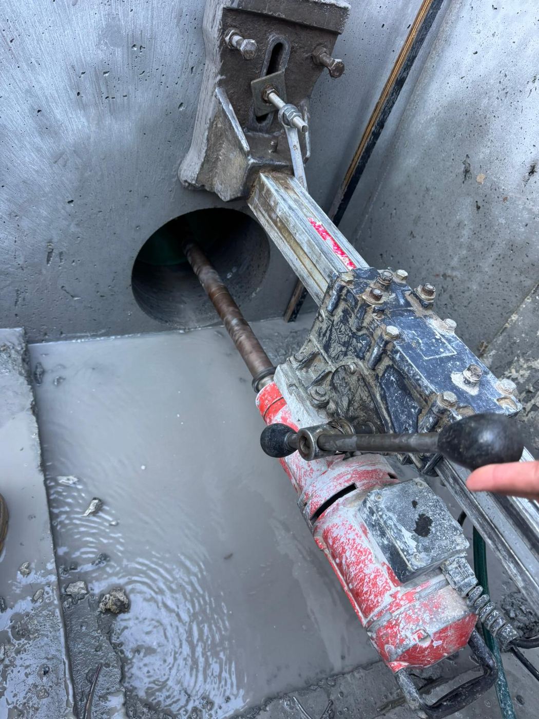 Core drilling by AE Cutting