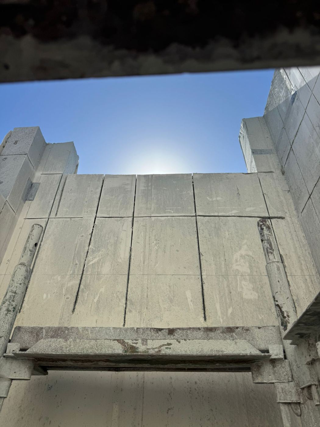 Wall sawing by AE Cutting